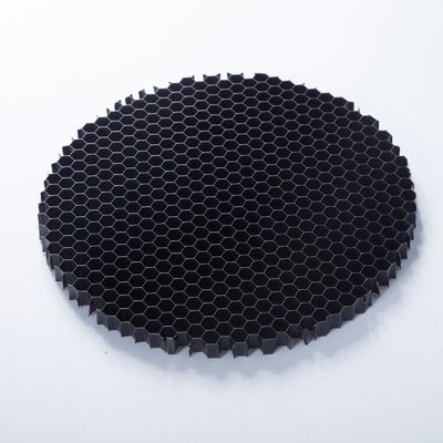 円形の黒いアルミニウム蜂蜜の櫛のルーバー2mm側面の長さ