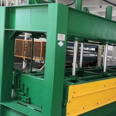 アルミ蜂蜜パネル 調節可能な油温のホットプレス機