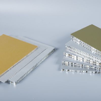 PE と PVDF コーティング 建築 1 2 アルミ ミツバチパネル