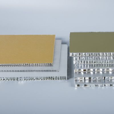 PE と PVDF コーティング 建築 1 2 アルミ ミツバチパネル