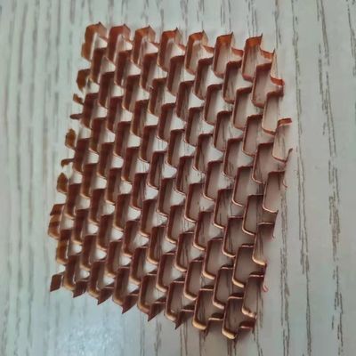 厚さ 5.2mm 密度 56 柔軟なノムックス ハネコムコア 梅の形孔付きグリッド