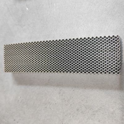 ステンレス鋼 耐火蜂蜜コア 水分器の水流管理用