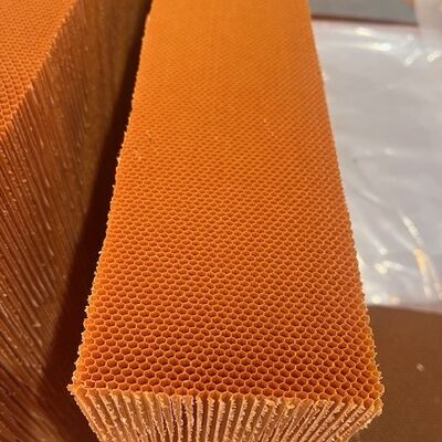 10MPa以上の平坦圧縮強度 航空グレード アラミドハニカムコア (翼用)